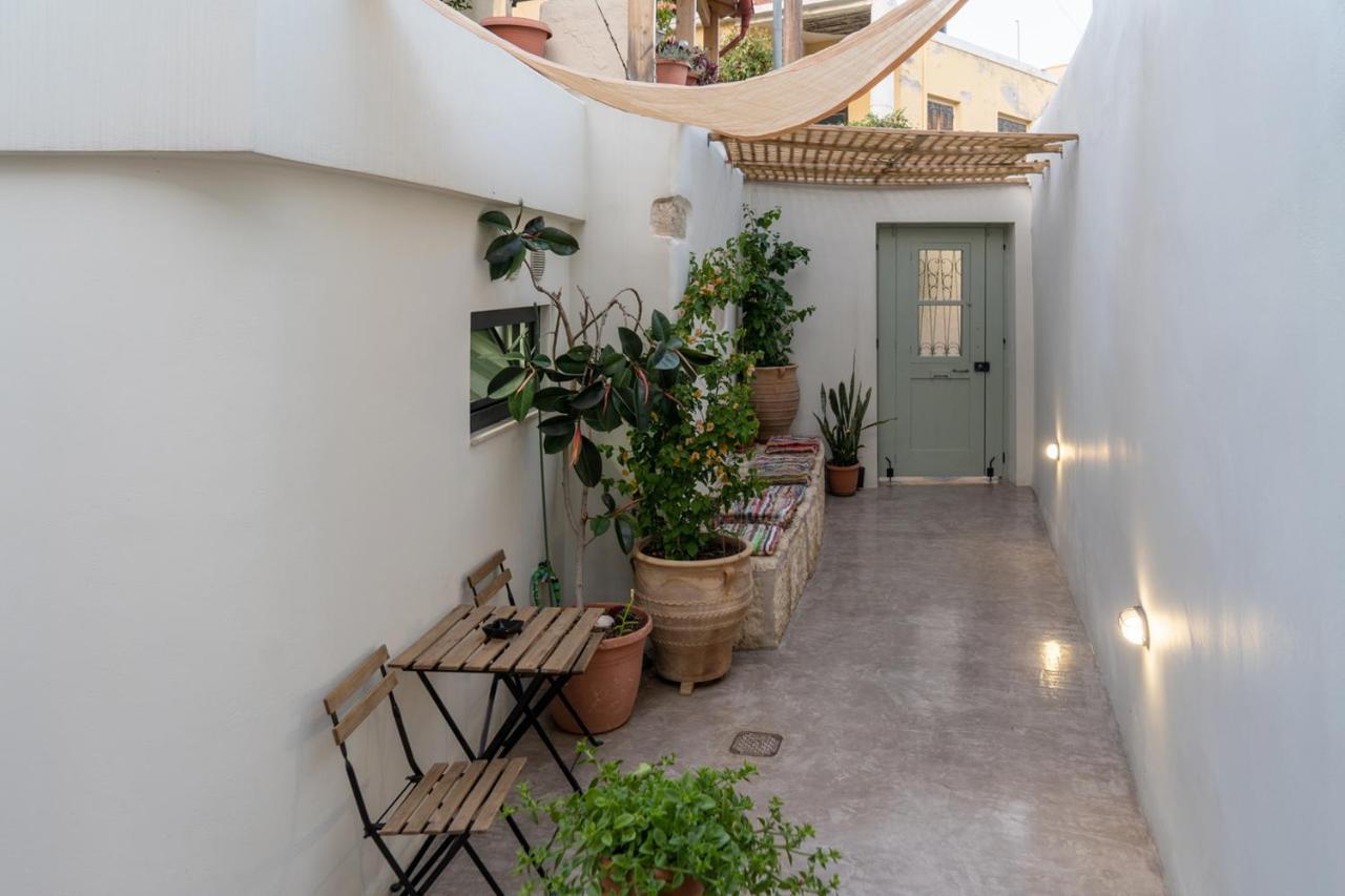 Апартаменты Quattro Domus 4-Historical Townhouse Ираклион Экстерьер фото